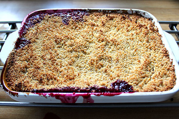 Sweet and Simple Blackberry and Apple Crumble